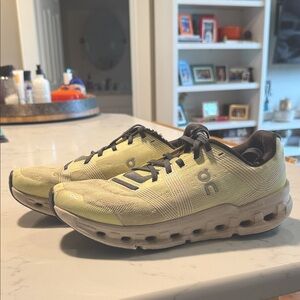 On brands Cloudgo women’s running shoe size 9 🏃